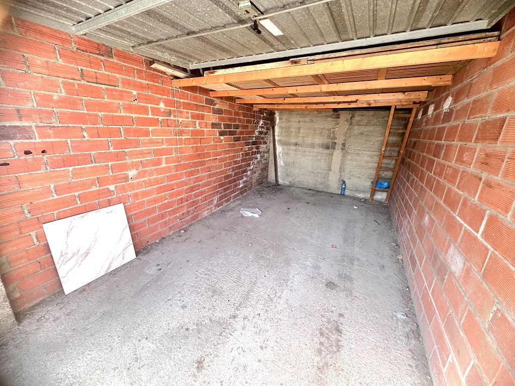 Garage PUIG ROM, CANYELLES, ALMADRAVA 45000€ AGENCE DE LA PLAGE Garage PUIG ROM, CANYELLES, ALMADRAVA 45000€ AGENCE DE LA PLAGE