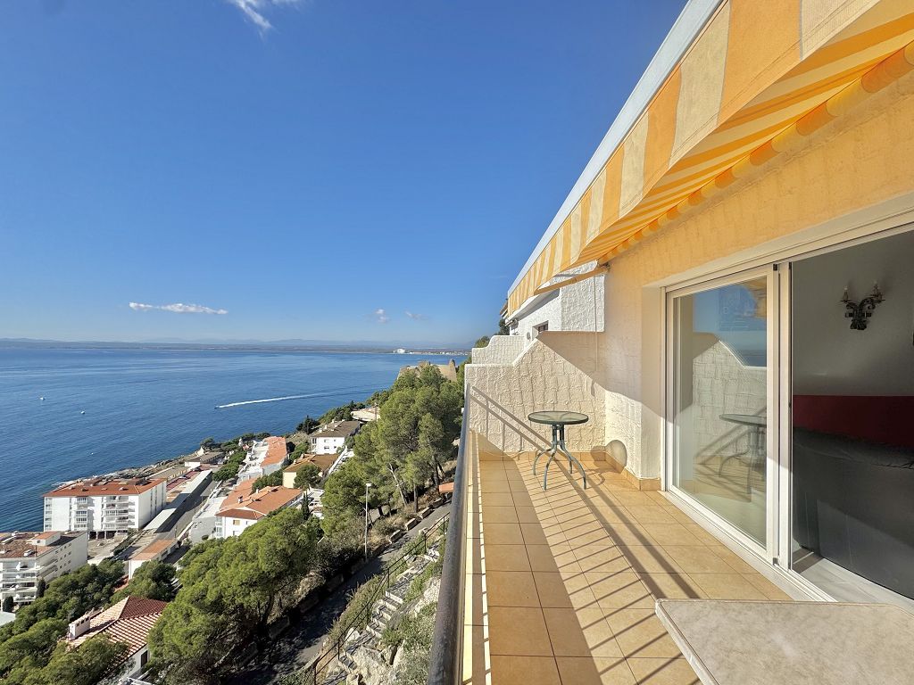 Appartement Appartement PUIG ROM, CANYELLES, ALMADRAVA 295000€ AGENCE DE LA PLAGE Appartement Appartement PUIG ROM, CANYELLES, ALMADRAVA 295000€ AGENCE DE LA PLAGE
