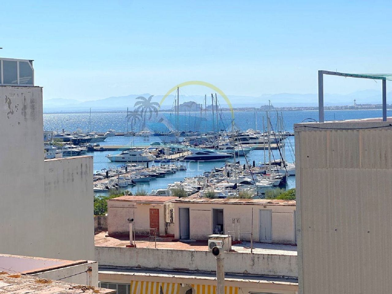 Appartement T3 ROSES 214000€ AGENCE DE LA PLAGE Appartement T3 ROSES 214000€ AGENCE DE LA PLAGE